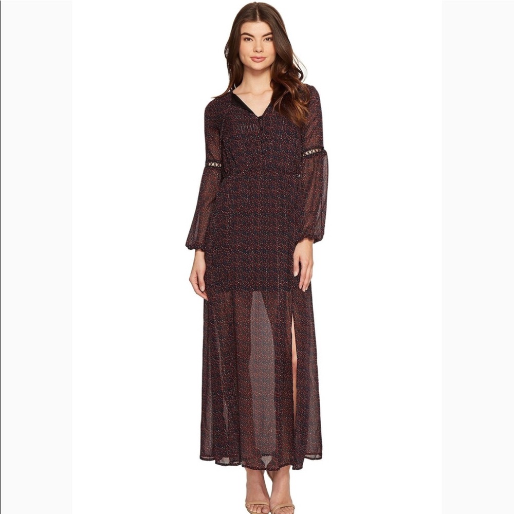 Romeo + Juliet Couture Peasant Sleeve Maxi